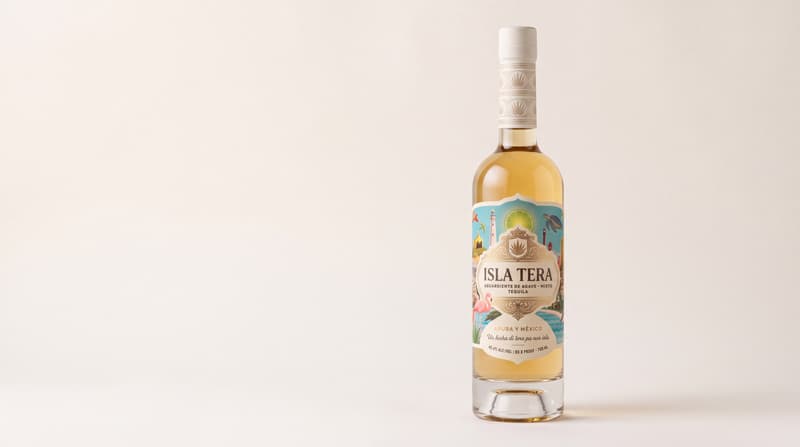 Isla Terra bottle
